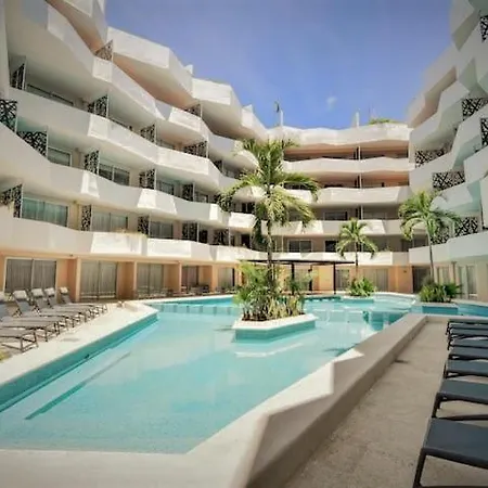 Departamento Delux 2 Habitaciones - Walking Distance A La Playa, Con Balcon.
